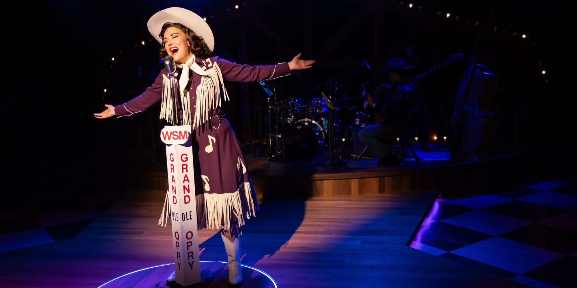 How a Houston fan became pen pals with Patsy Cline and inspired a play  about the singer's life – Houston Public Media